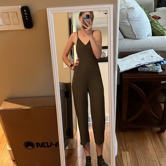 Green jumpsuit - Picture 3 of 4